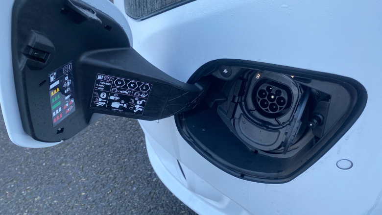 Mercedes-Benz Vito ELr Tourer L3 Electric Fwd 150kW 100kWh Premium 9-Seater Auto